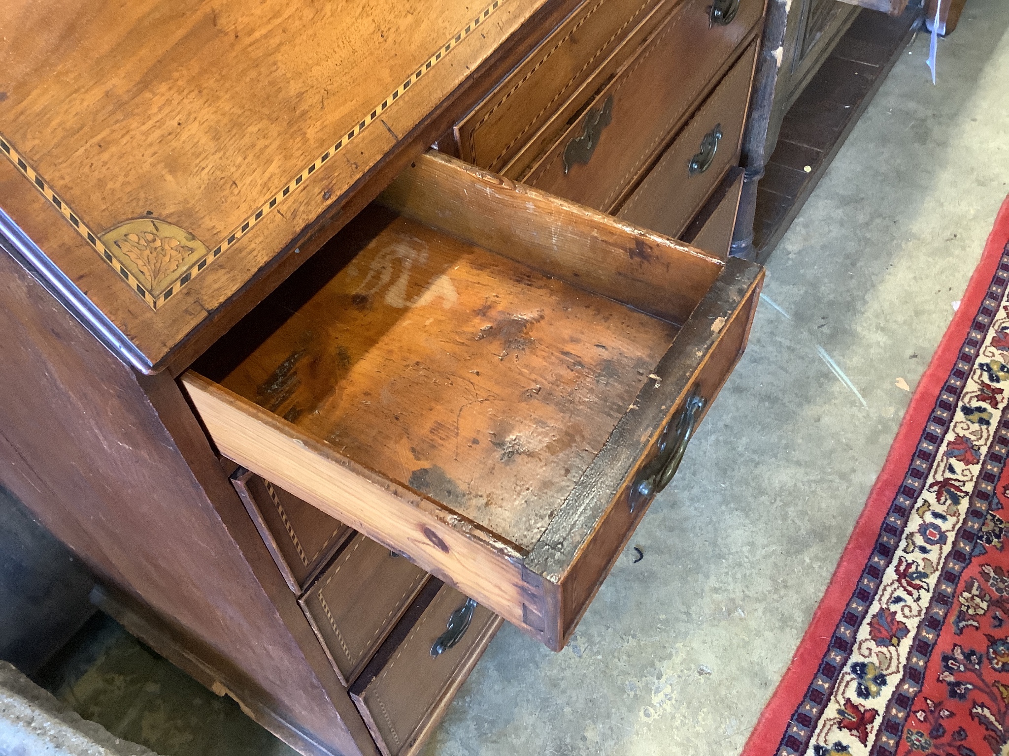 A George III inlaid mahogany bureau, width 88cm, depth 45cm, height 108cm